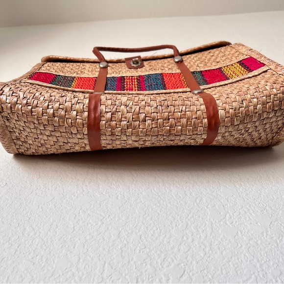 Vintage Basket Briefcase | Straw Beach Boho Oversized Tote - Picture 8 of 10